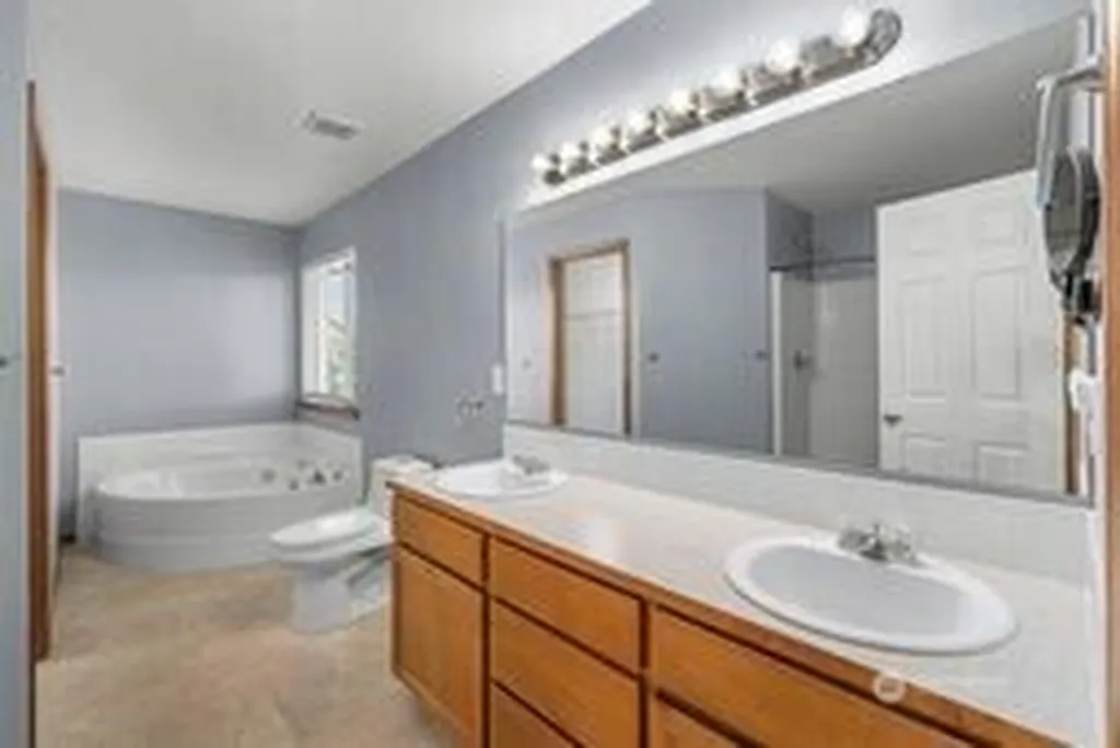 1716 Prospect Lane Tacoma WA 98405