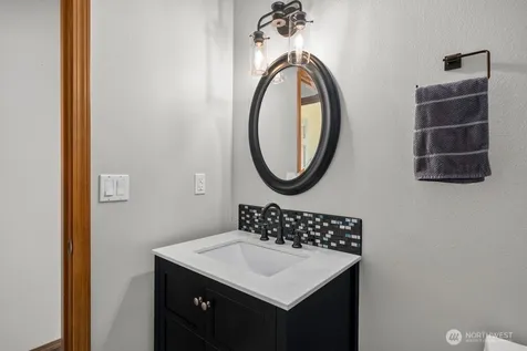 1716 Prospect Lane Tacoma WA 98405