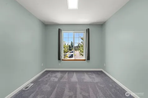 1716 Prospect Lane Tacoma WA 98405