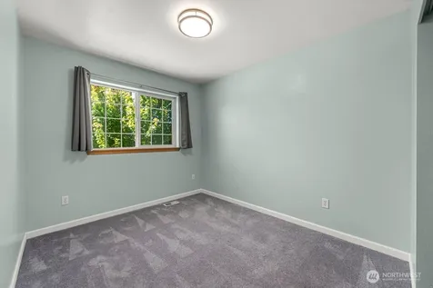 1716 Prospect Lane Tacoma WA 98405
