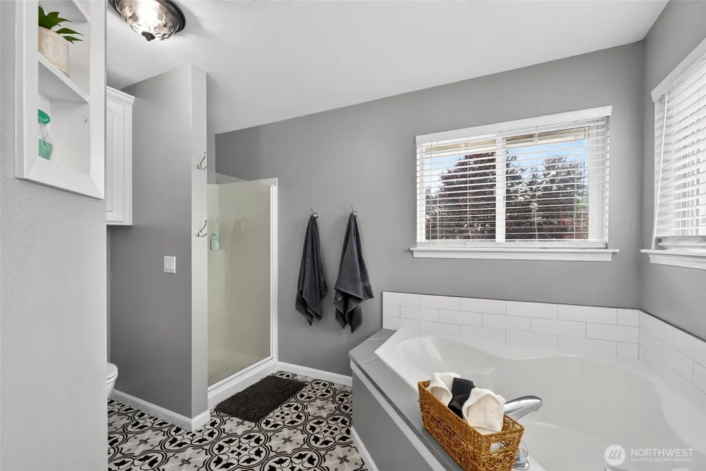 19610 85th Avenue E Spanaway WA 98387