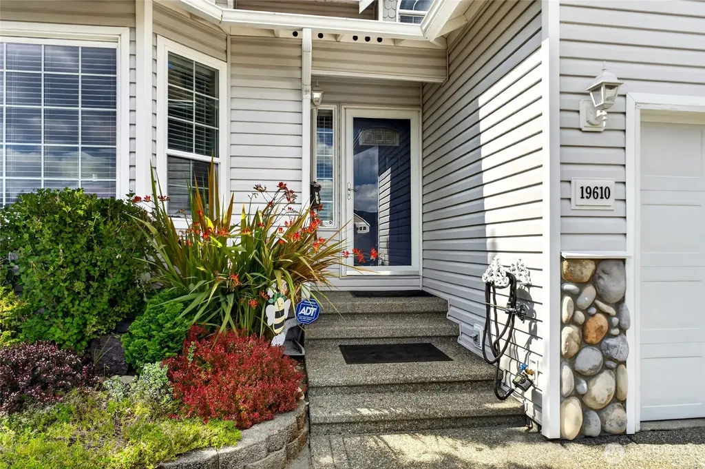 19610 85th Avenue E Spanaway WA 98387