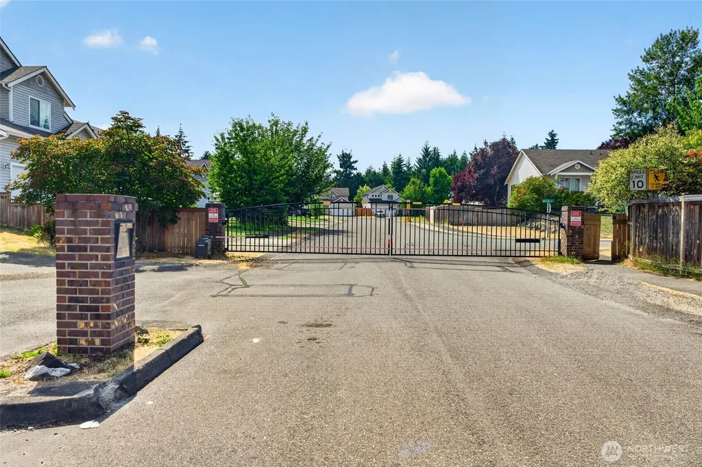 19610 85th Avenue E Spanaway WA 98387