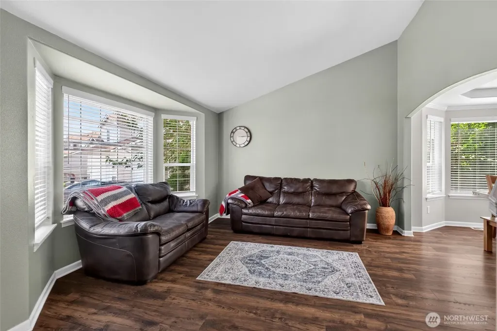 19610 85th Avenue E Spanaway WA 98387