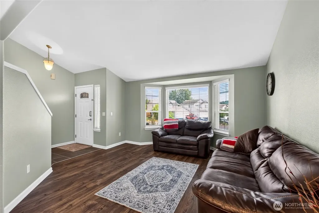 19610 85th Avenue E Spanaway WA 98387