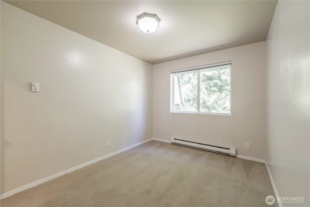6107 NE 194th Place Kenmore WA 98028