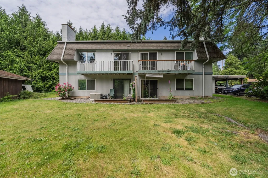 6107 NE 194th Place Kenmore WA 98028
