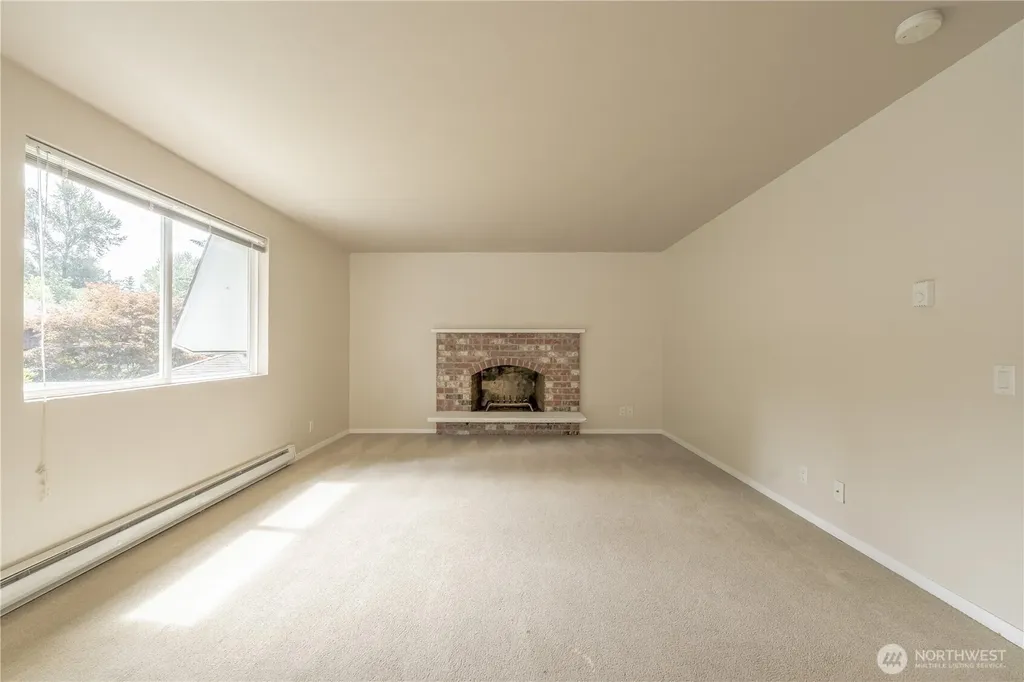 6107 NE 194th Place Kenmore WA 98028