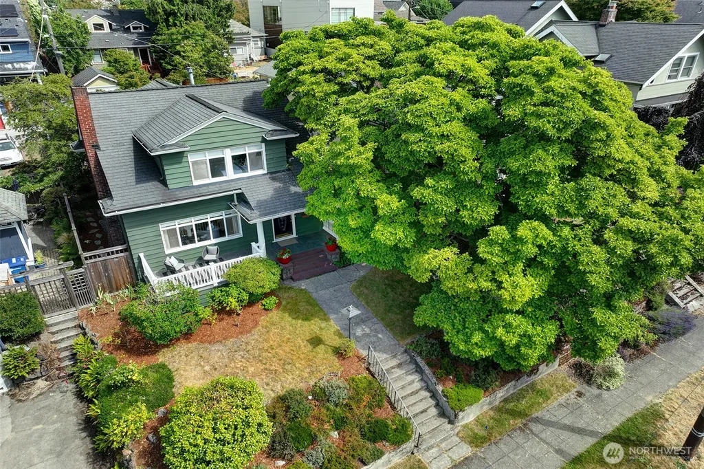 2448 1st Avenue W Seattle WA 98119