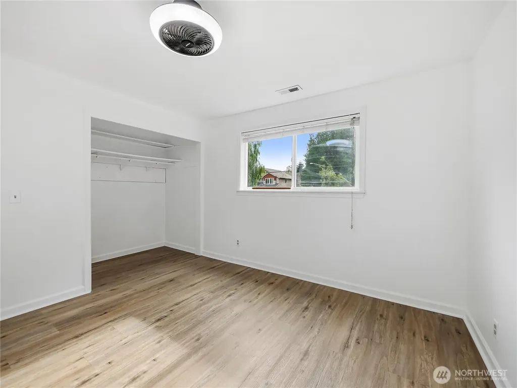 26040 108th Avenue SE Kent WA 98030