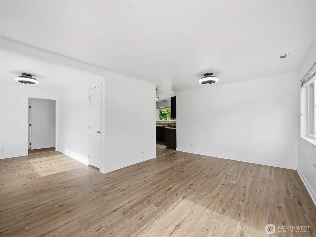 26040 108th Avenue SE Kent WA 98030