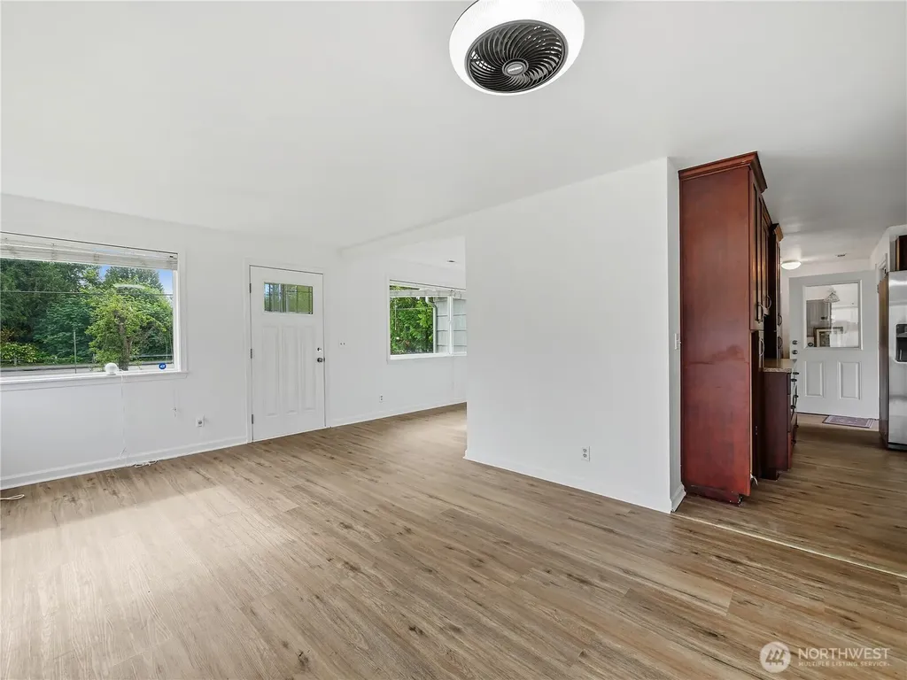 26040 108th Avenue SE Kent WA 98030