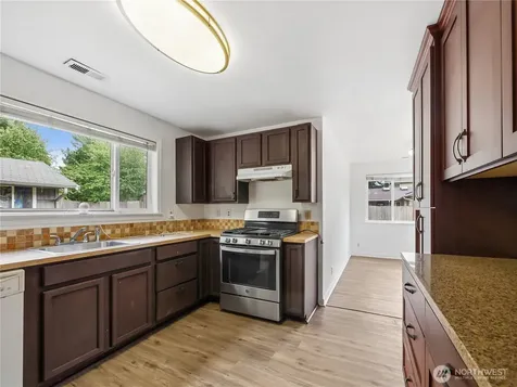 26040 108th Avenue SE Kent WA 98030