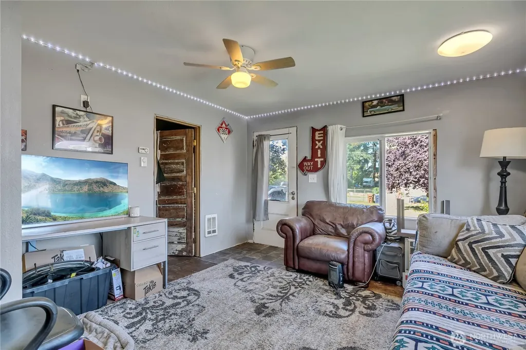 5015 S Thompson Avenue Tacoma WA 98408