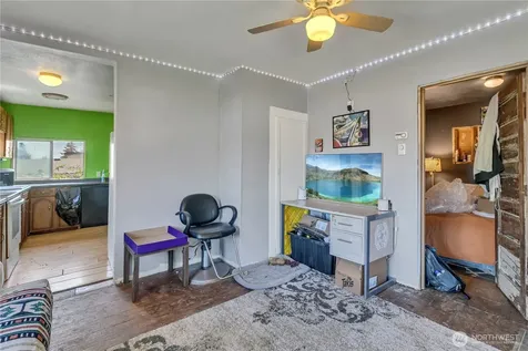 5015 S Thompson Avenue Tacoma WA 98408