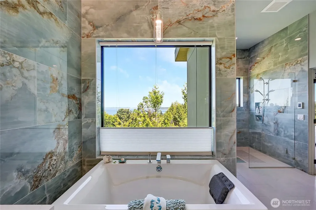 27 Seafarer Lane Port Ludlow WA 98365