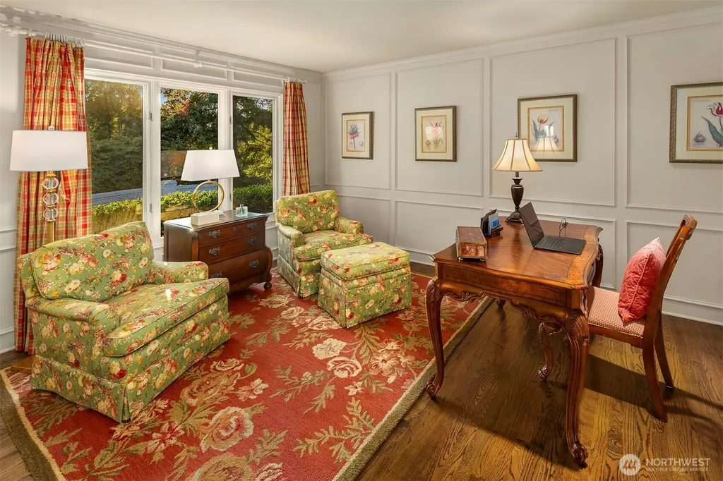 4140 W Mercer Mercer Island WA 98040