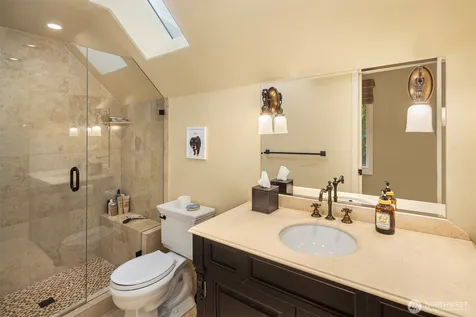 4140 W Mercer Mercer Island WA 98040