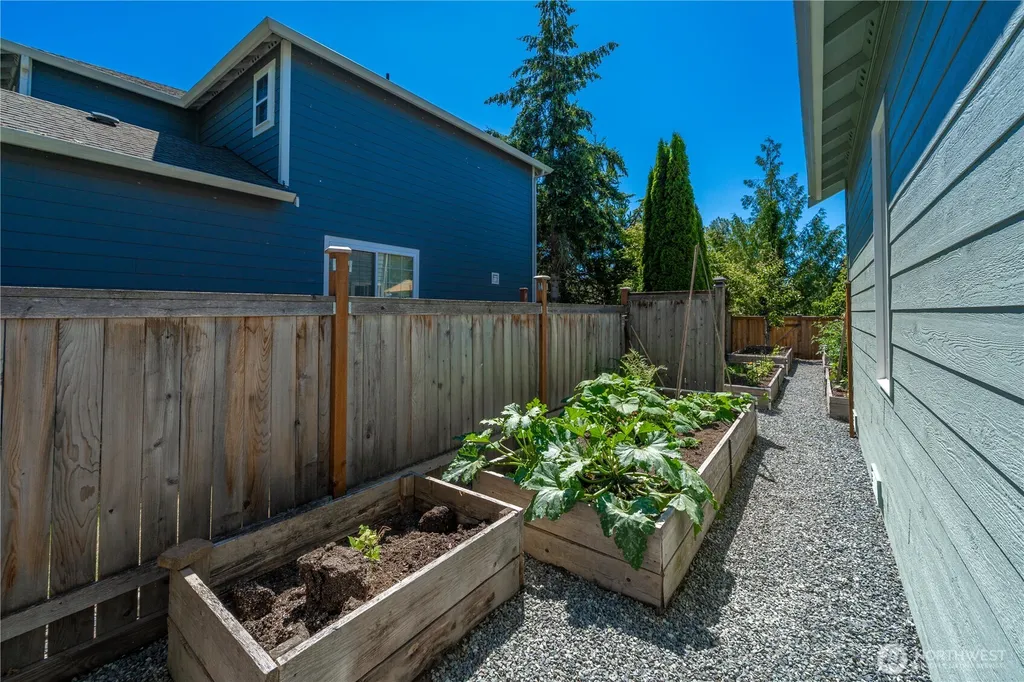 5119 Perry Drive SE Auburn WA 98092