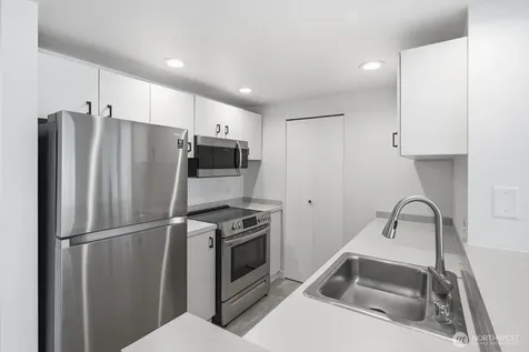 121 Vine Street Seattle WA 98121