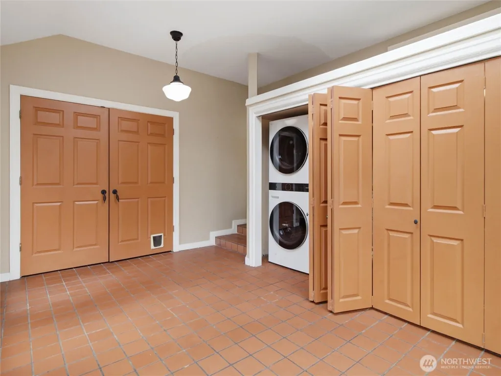 125 Olympic Way NW Olympia WA 98502
