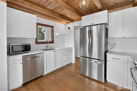 6538 11th Avenue NW Seattle WA 98117