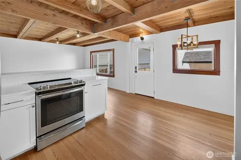 6538 11th Avenue NW Seattle WA 98117