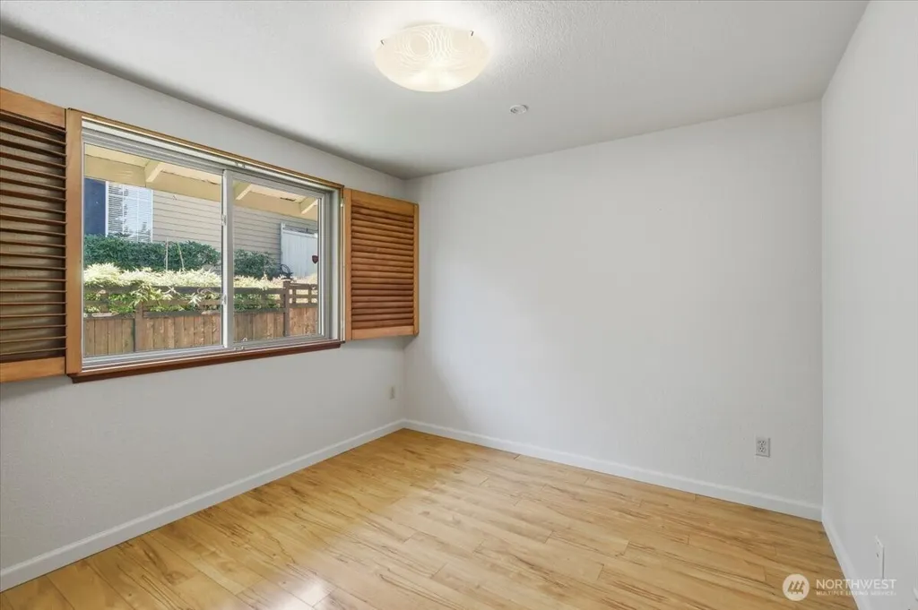 1817 SW 325th Place Federal Way WA 98023
