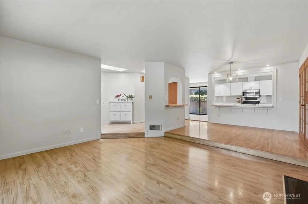 1817 SW 325th Place Federal Way WA 98023