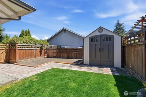 1817 SW 325th Place Federal Way WA 98023
