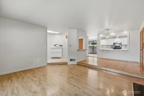 1817 SW 325th Place Federal Way WA 98023