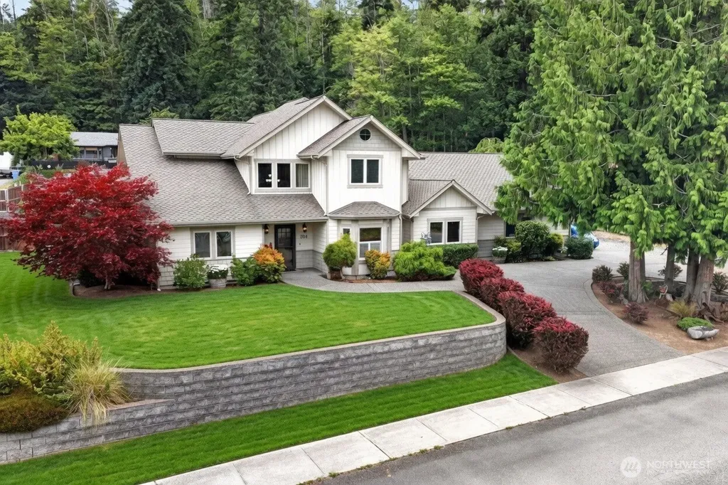 304 Antonie Avenue N Eatonville WA 98328