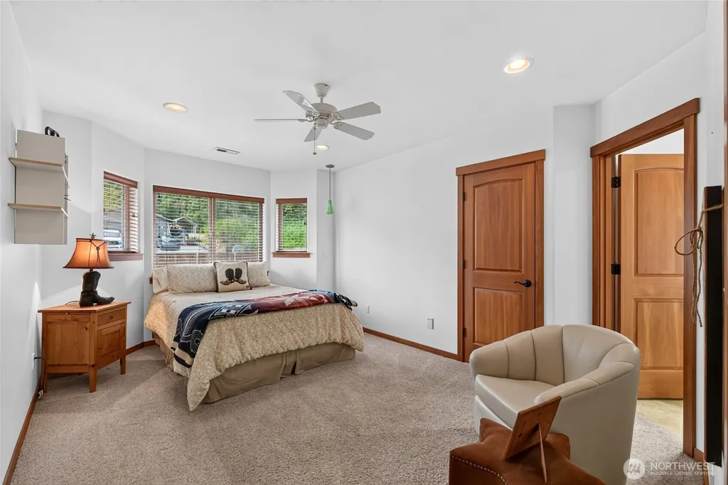 304 Antonie Avenue N Eatonville WA 98328