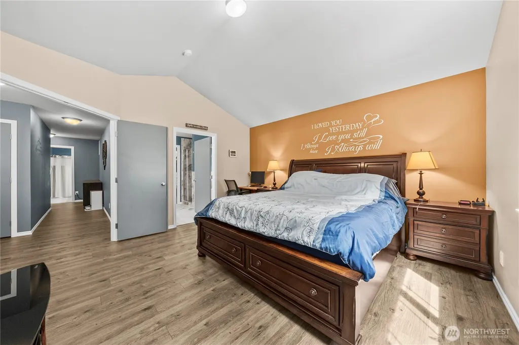 1917 28th Avenue Ct SW Puyallup WA 98373