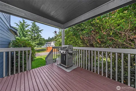 1917 28th Avenue Ct SW Puyallup WA 98373