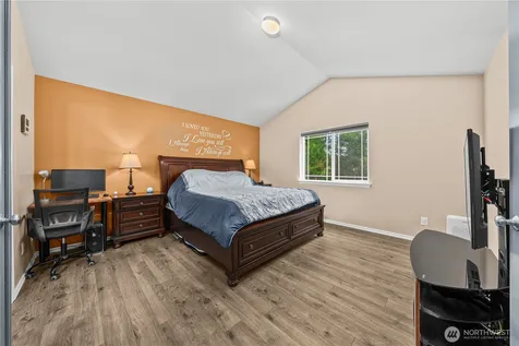 1917 28th Avenue Ct SW Puyallup WA 98373