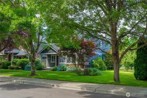 1917 28th Avenue Ct SW Puyallup WA 98373