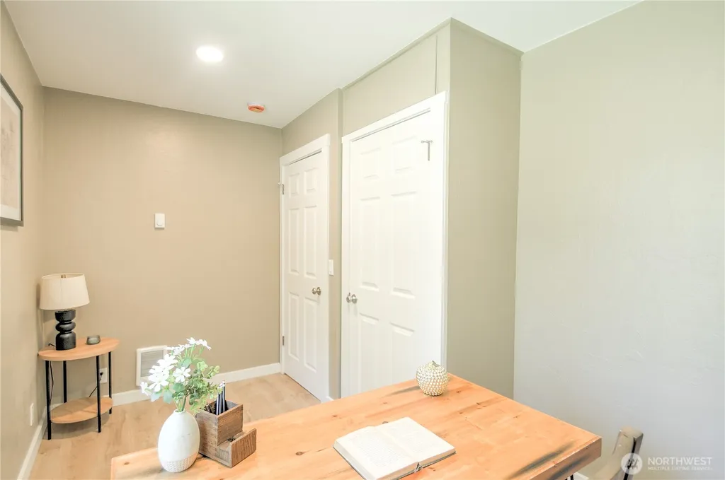 7028 Boston Harbor Road NE Olympia WA 98506