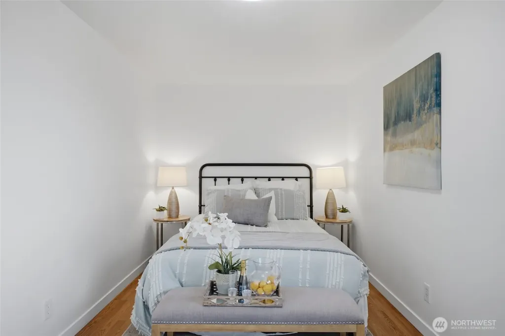 5922 23rd Avenue S Seattle WA 98108