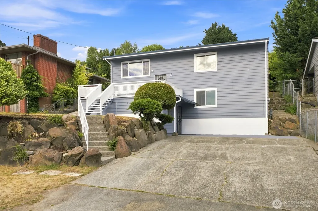 5922 23rd Avenue S Seattle WA 98108