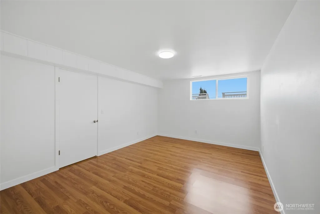 5922 23rd Avenue S Seattle WA 98108