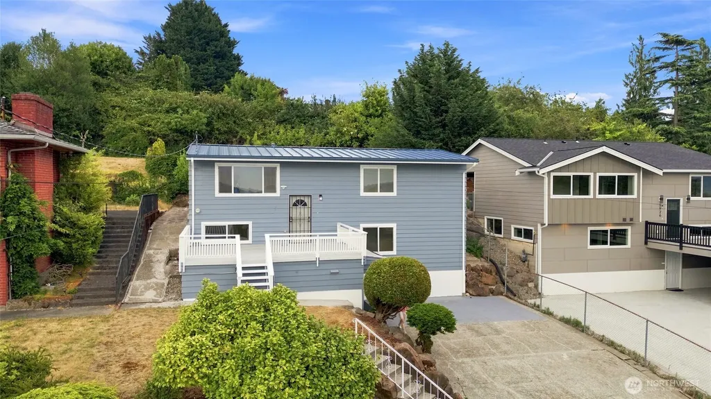 5922 23rd Avenue S Seattle WA 98108