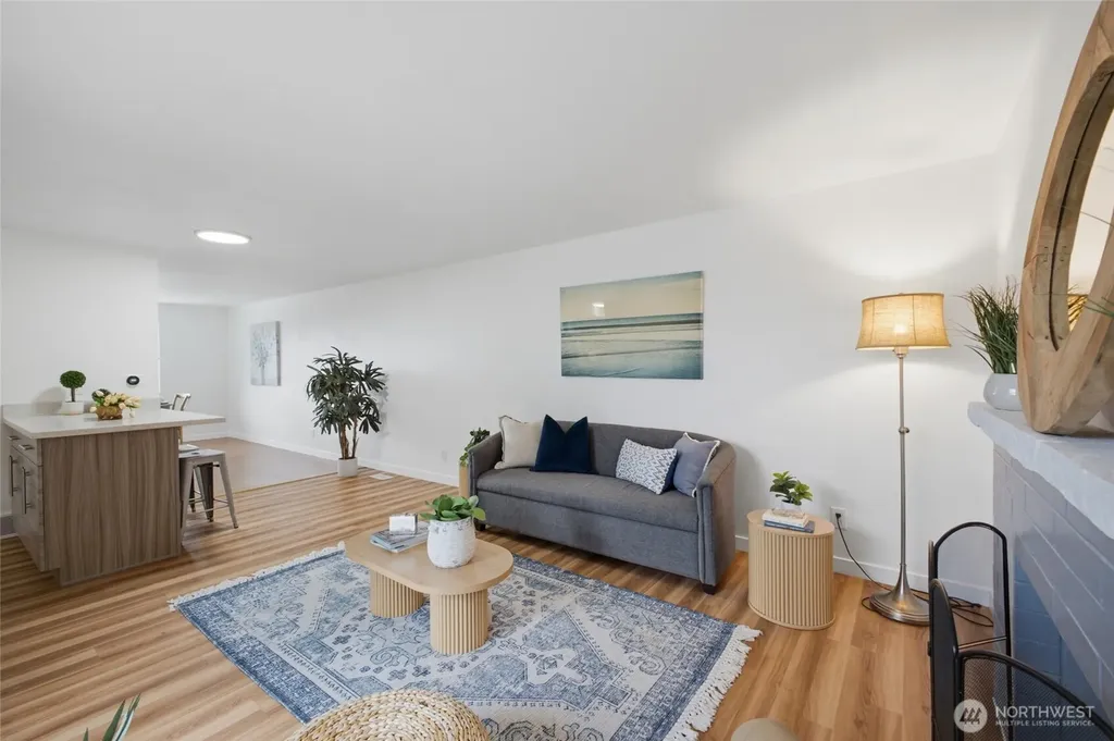 5922 23rd Avenue S Seattle WA 98108
