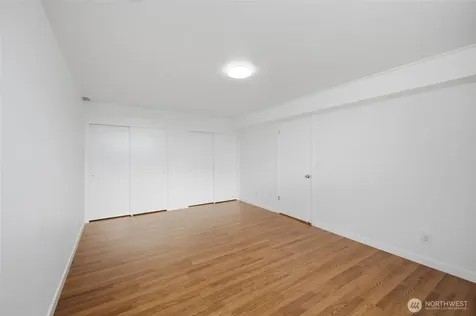 5922 23rd Avenue S Seattle WA 98108