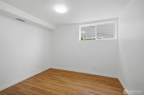 5922 23rd Avenue S Seattle WA 98108