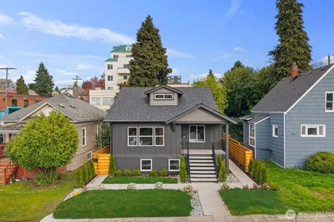 5520 Brooklyn Avenue NE Seattle WA 98105