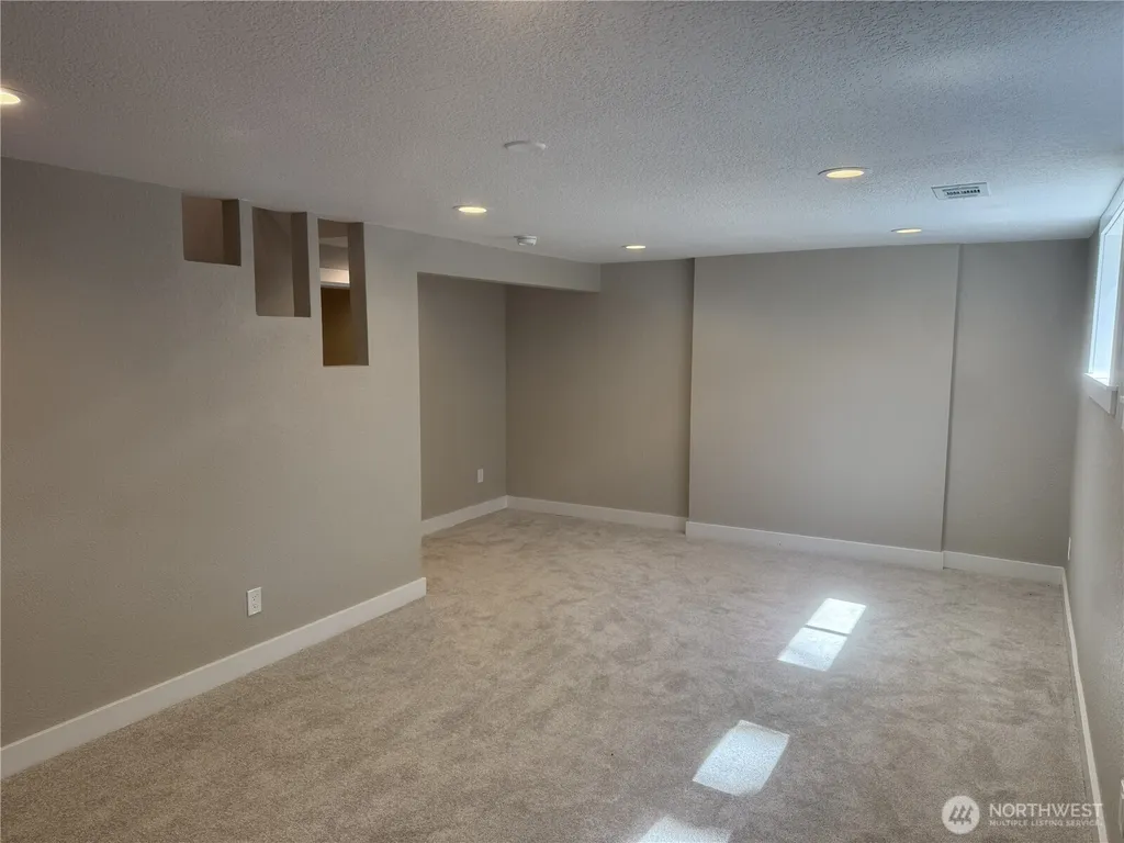 4515 Chrisella Road E Edgewood WA 98372