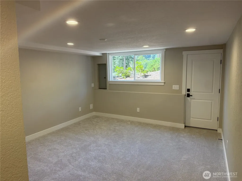 4515 Chrisella Road E Edgewood WA 98372
