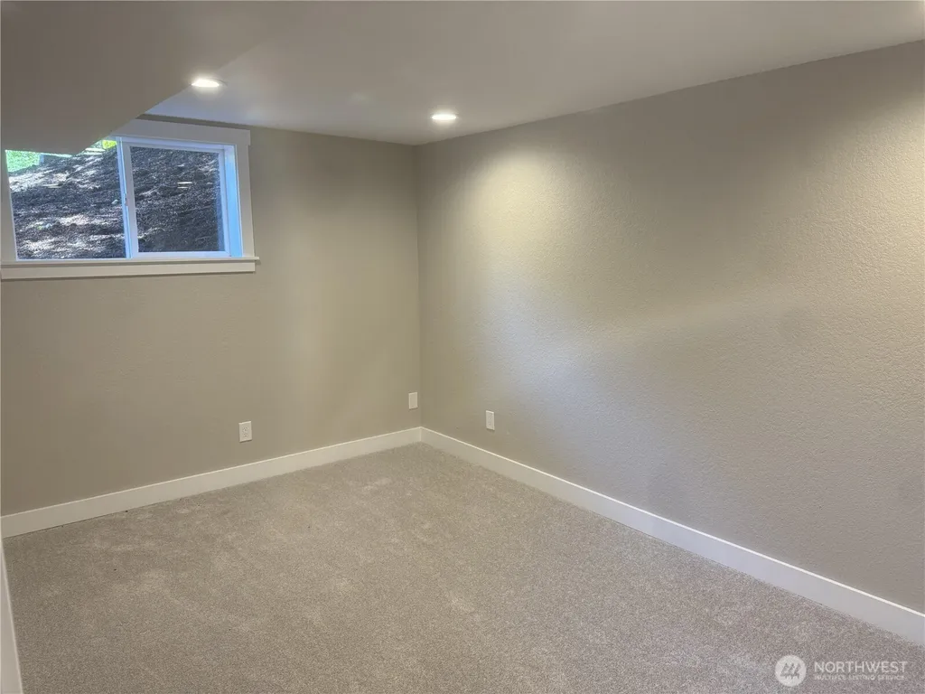 4515 Chrisella Road E Edgewood WA 98372