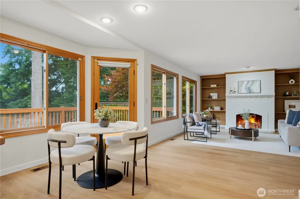 11607 SE 77th Place Newcastle WA 98056
